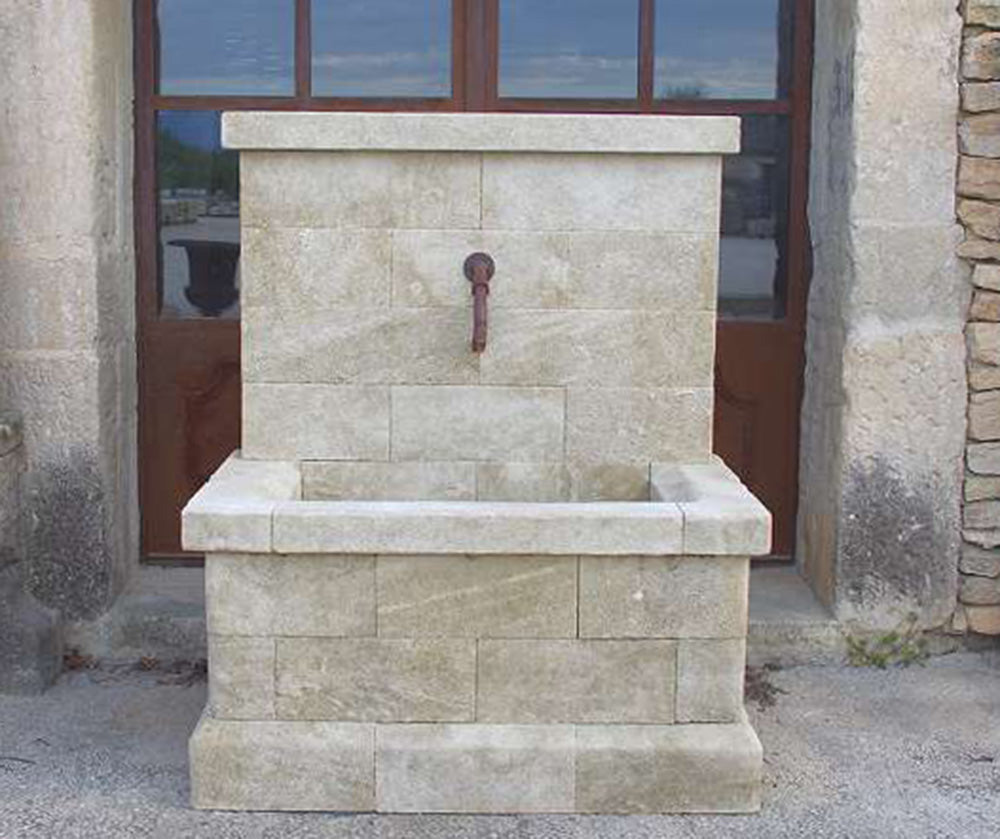 Fontaines en pierre